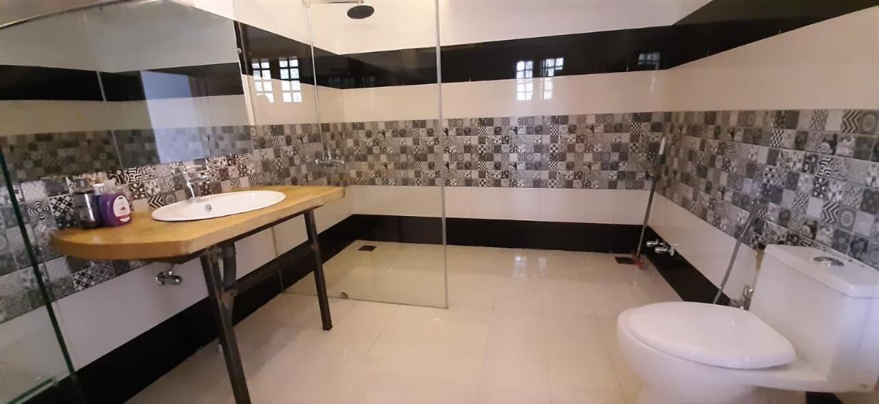 Hotel Reego Скарду Екстериор снимка