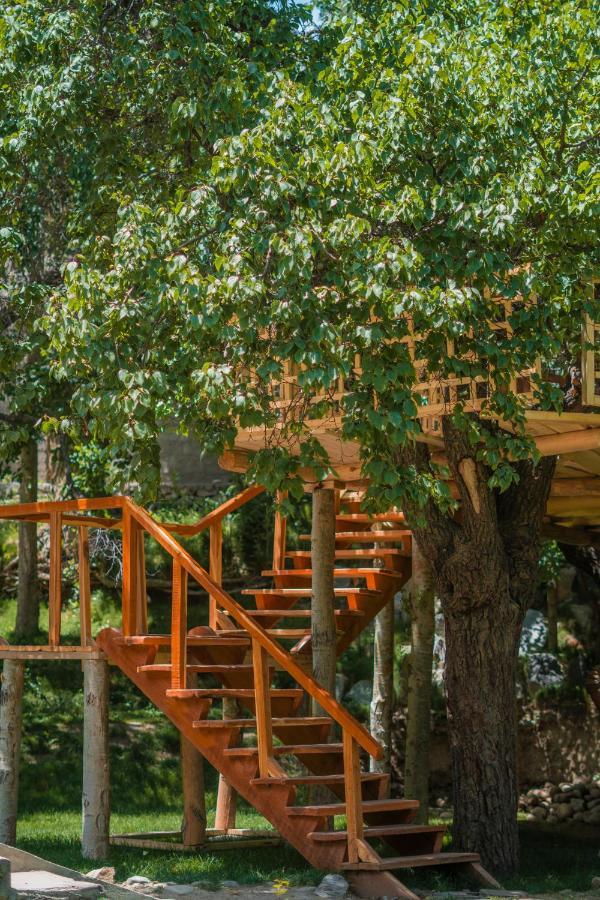 Hotel Reego Скарду Екстериор снимка