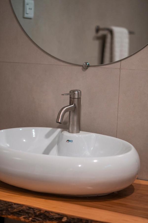 Hotel Reego Скарду Екстериор снимка