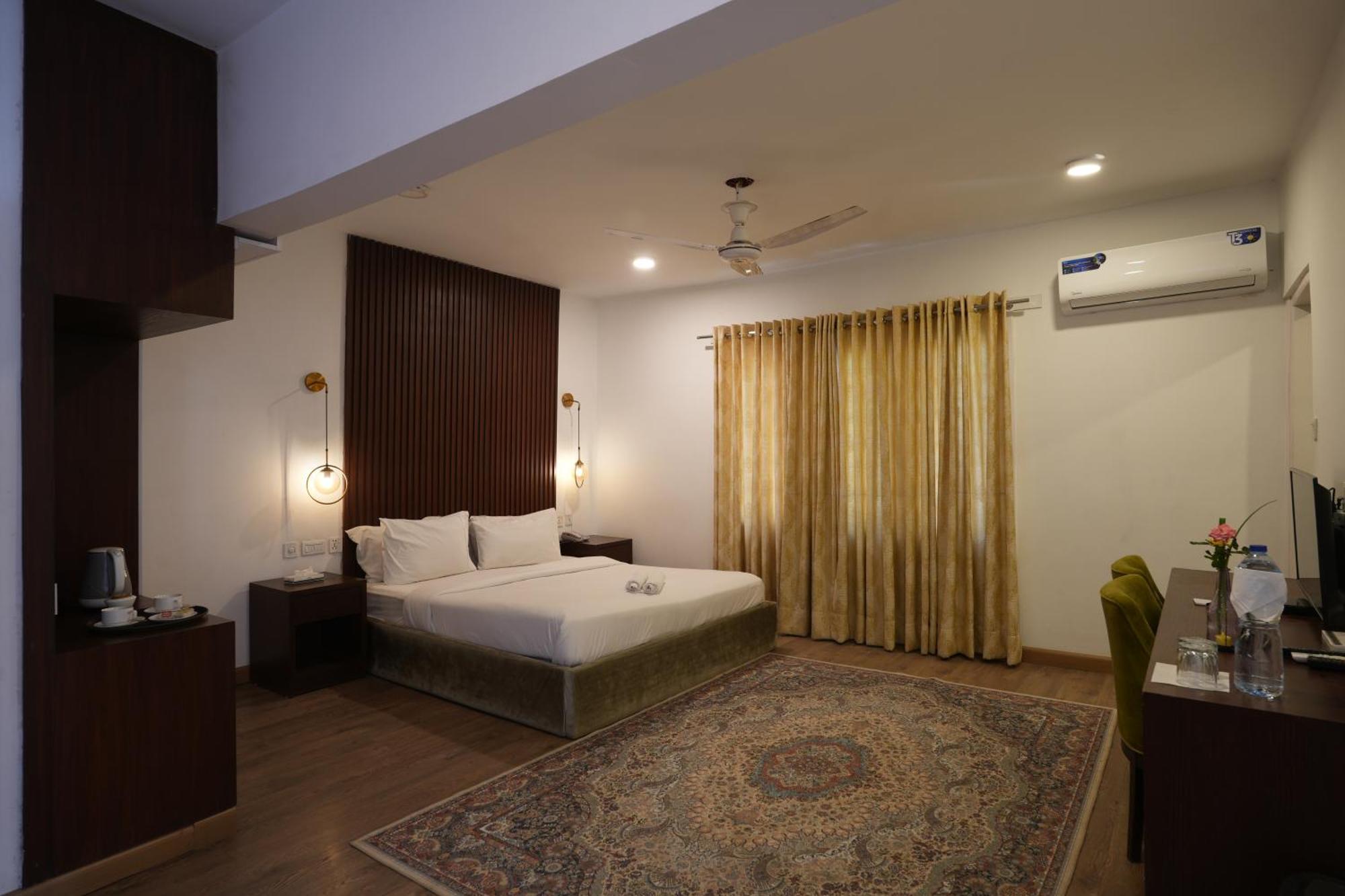 Hotel Reego Скарду Екстериор снимка
