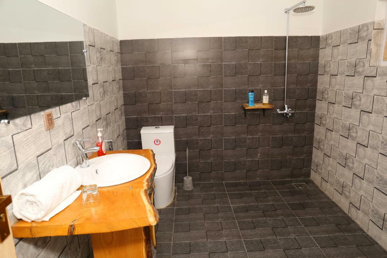 Hotel Reego Скарду Екстериор снимка